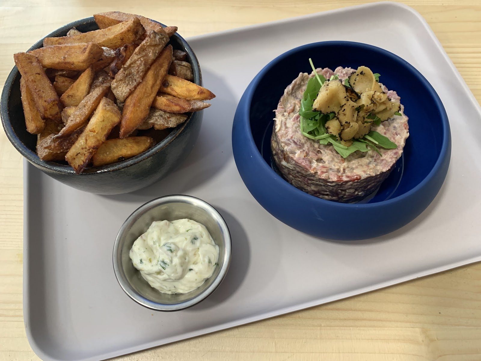 BADEM concept tartare, restaurant à Angers